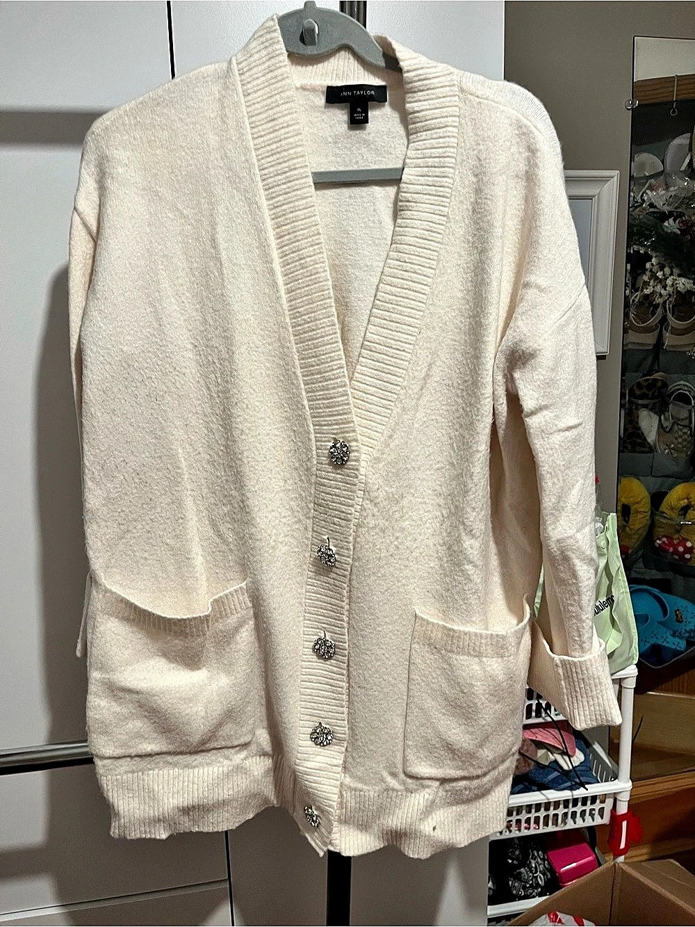 Ann Taylor Cream Cardigan Size XL